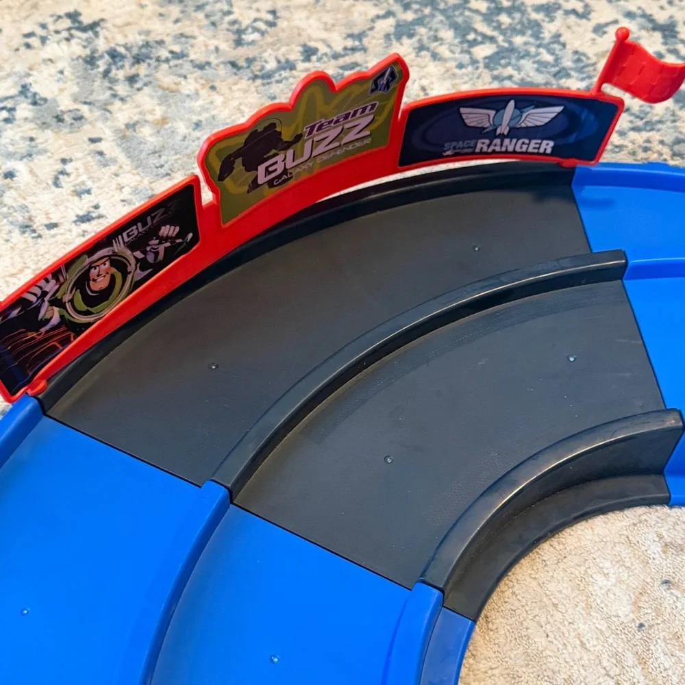 Disney Toy Story 3 Shake & Go Speedway Track with 2 Cars Buzz & Woody - Picture 8 of 8